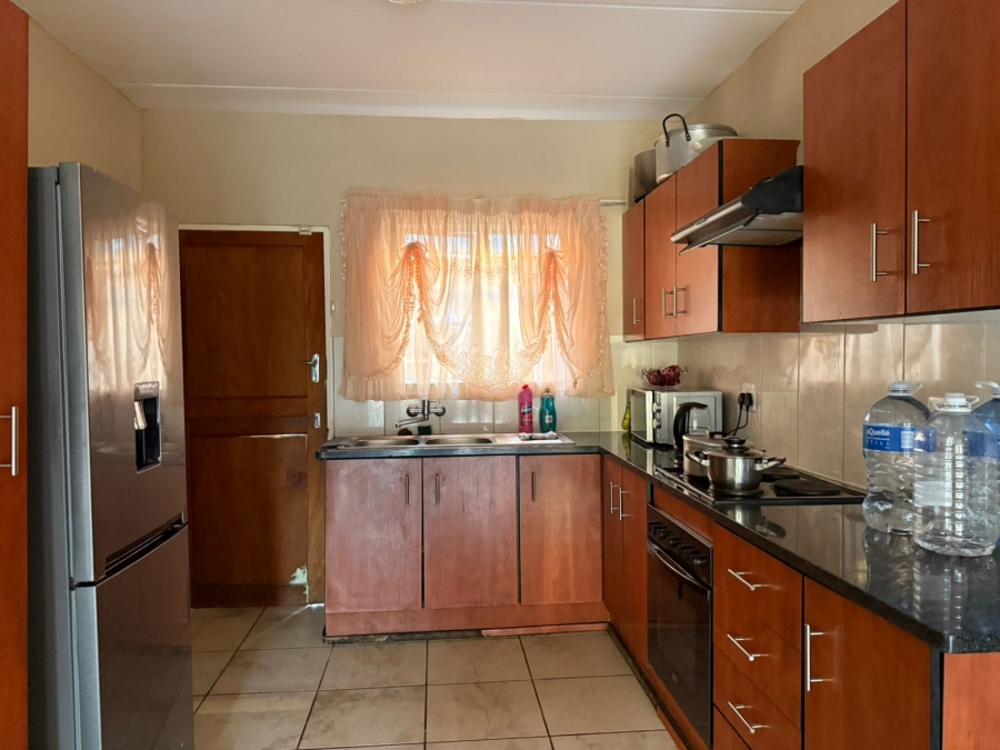 3 Bedroom Property for Sale in Waterval East North West